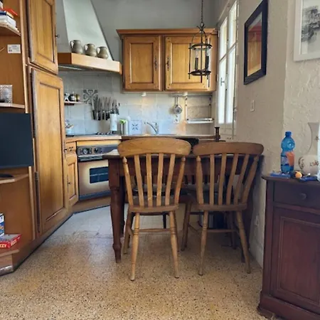 Διαμέρισμα Provence-style Sea Across The Street *